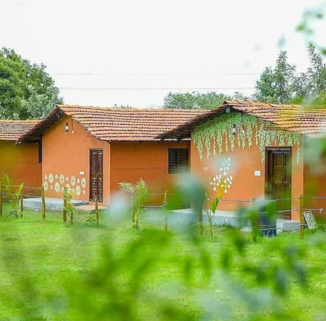Отель Dejavoo Gadigarpalya Экстерьер фото